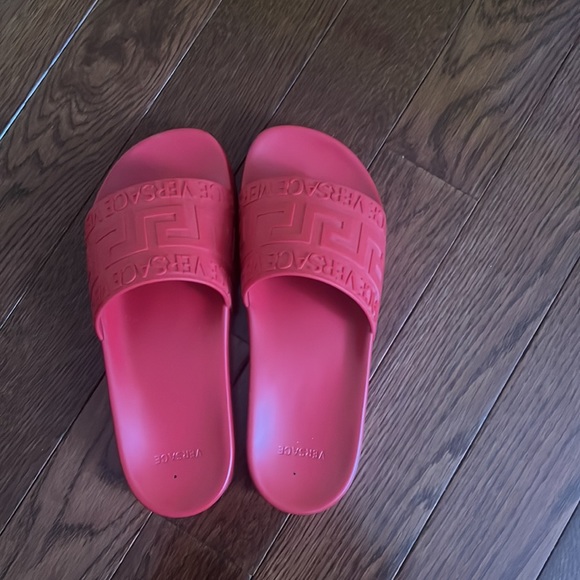 Versace slides - Picture 2 of 4